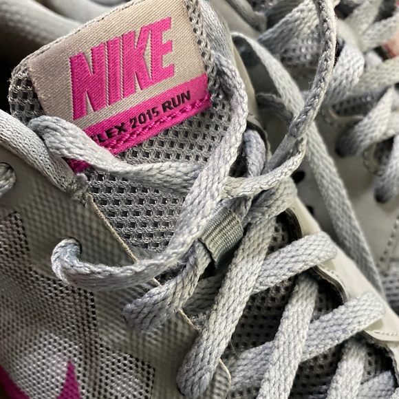 Nike running shoes - Picture 2 of 4